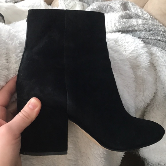 sam edelman taye heeled ankle bootie